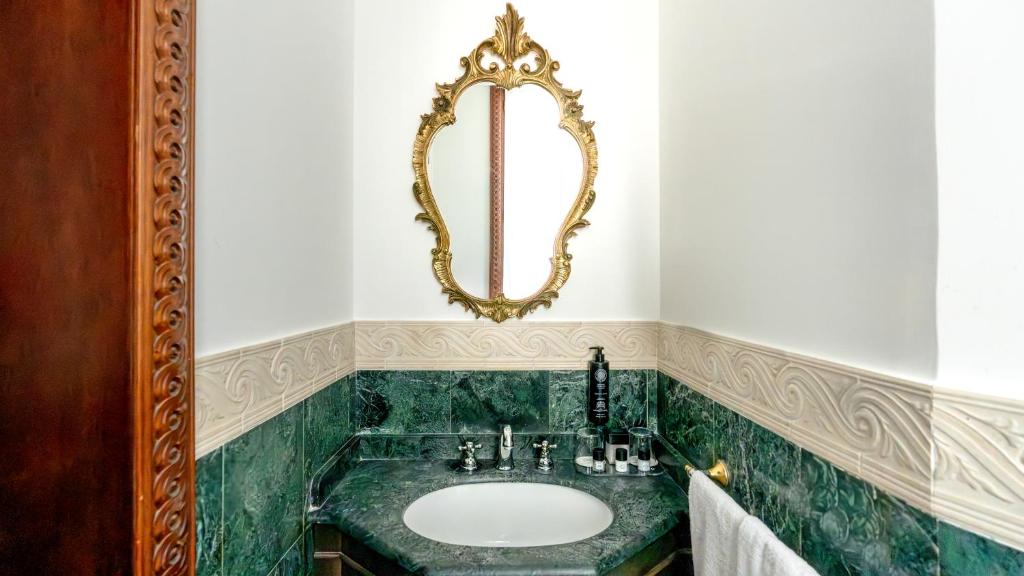 Hotel Al Ponte Dei Sospiri - Resim 13