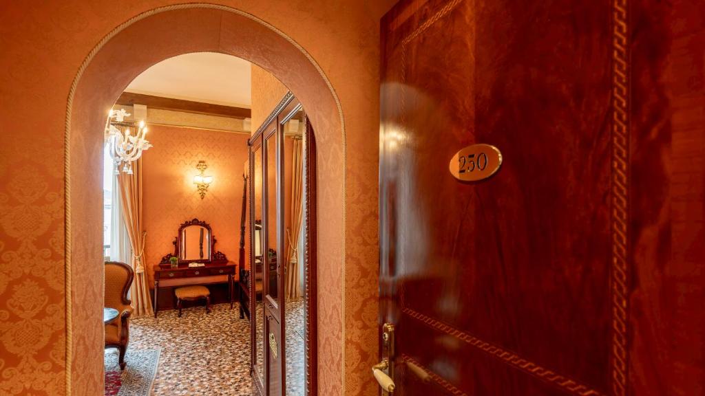 Hotel Al Ponte Dei Sospiri - Resim 24