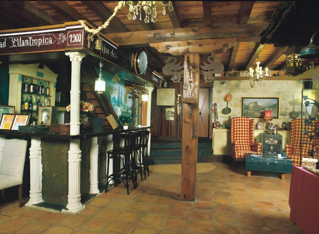 Ο χώρος του lounge ή του μπαρ στο Posada del Indiano