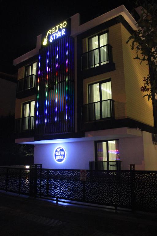 Budova, kde se aparthotel nachází