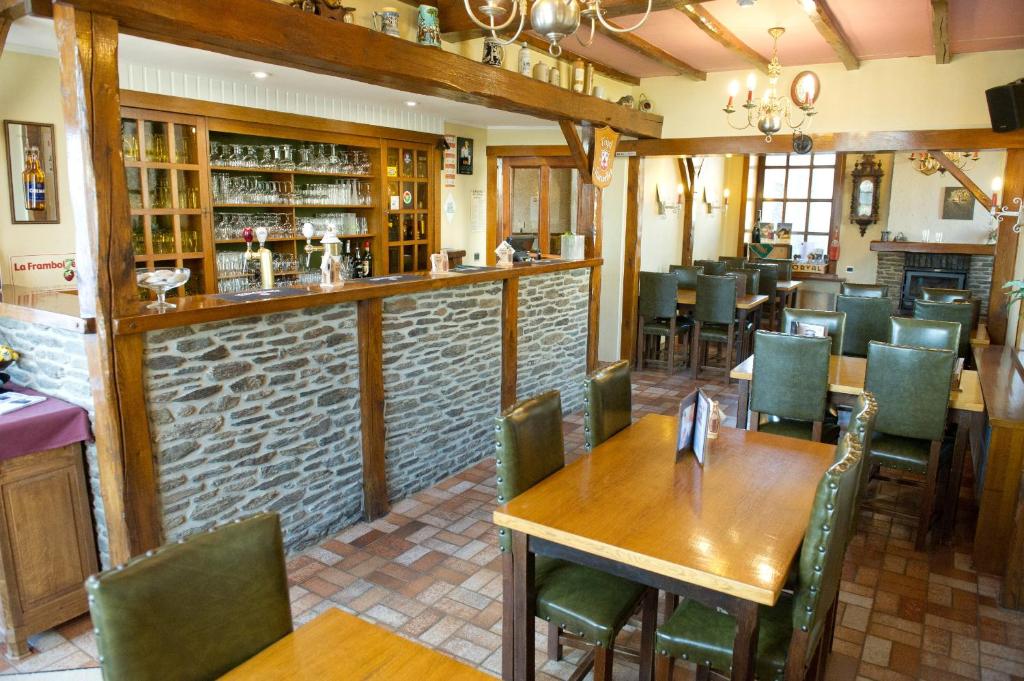 Lounge nebo bar v ubytování Auberge Saint-Martin