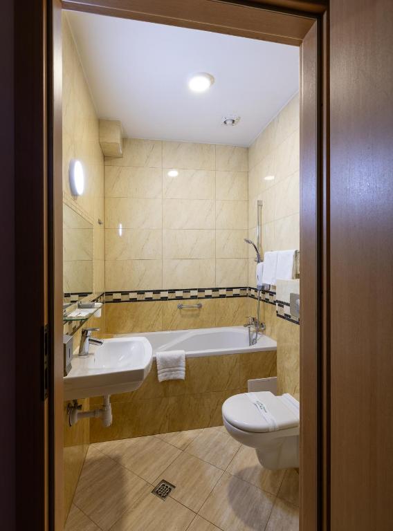 Koupelna v ubytování Hotel Orbita