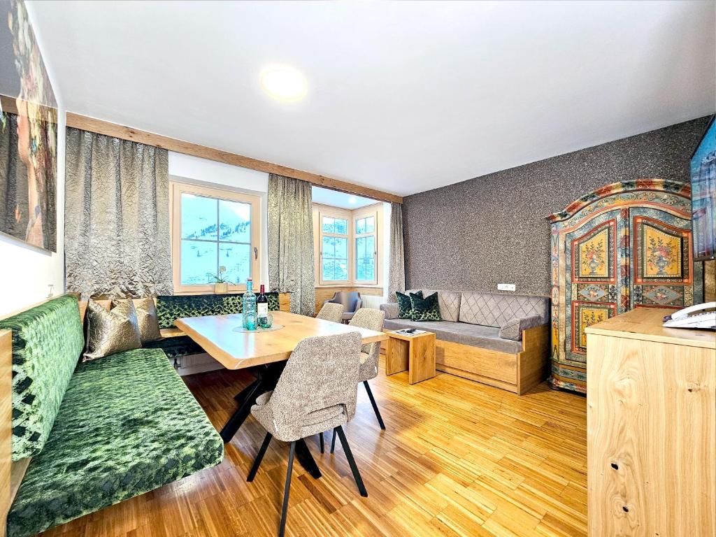Posezení v ubytování Aparthotel Bernhof