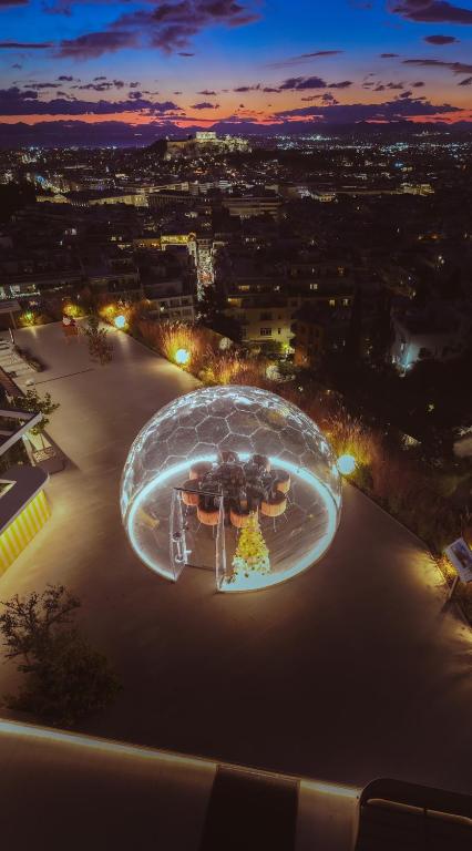 Een luchtfoto van St George Lycabettus Lifestyle Hotel
