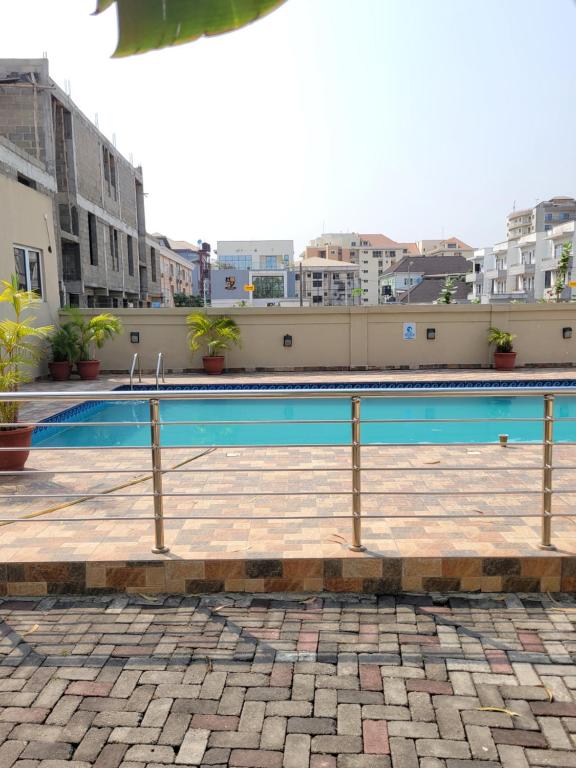 Bazén v ubytování Amazing Suites Bedroom Apartments, Lekki nebo v jeho okolí