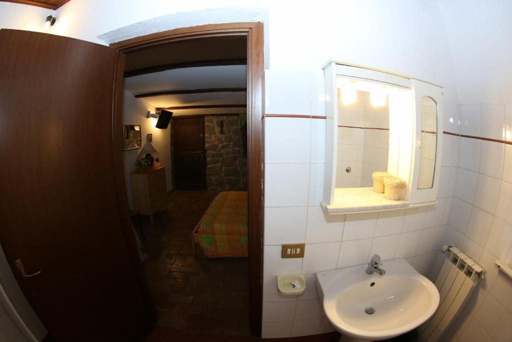 Kúpeľňa v ubytovaní Agriturismo Monte Due Torri