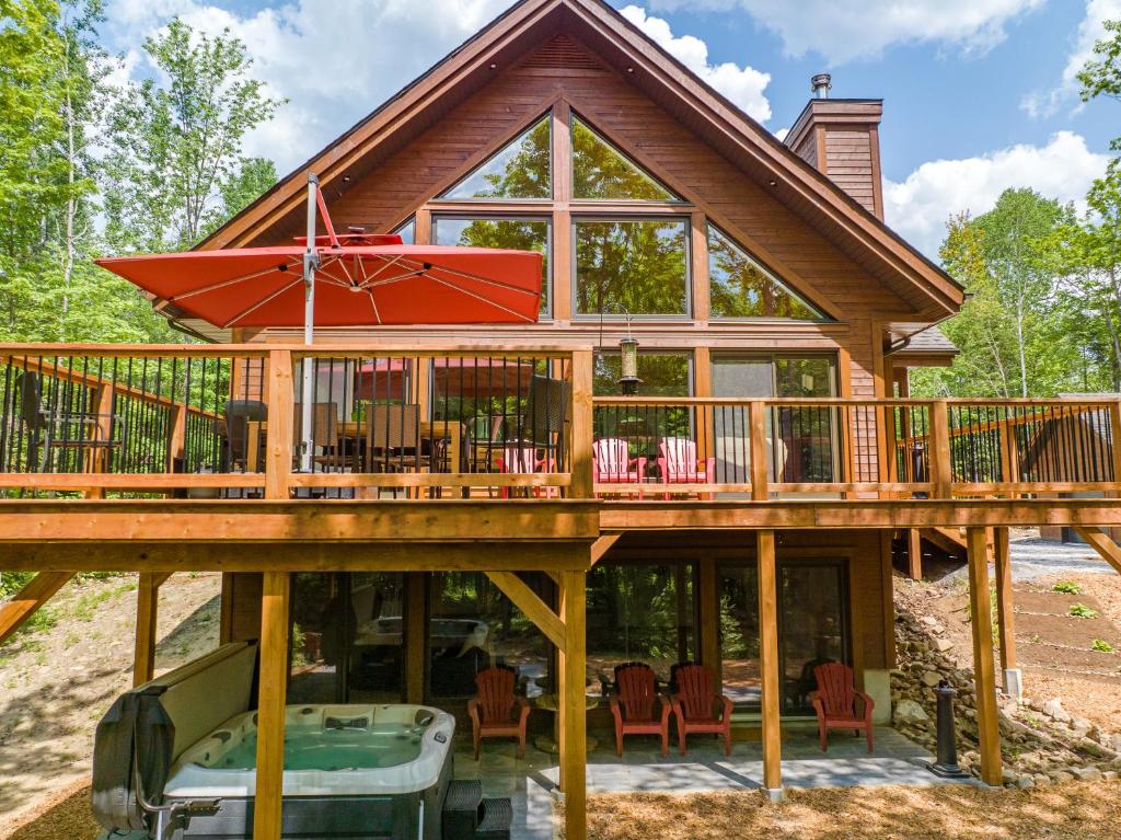 Μπαλκόνι ή βεράντα στο Pine Tree Lodge