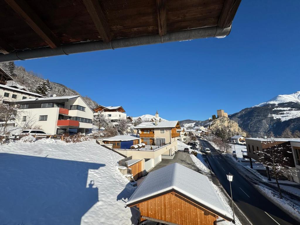 Nespecifikovaný výhled na hory nebo výhled na hory při pohledu z apartmánu