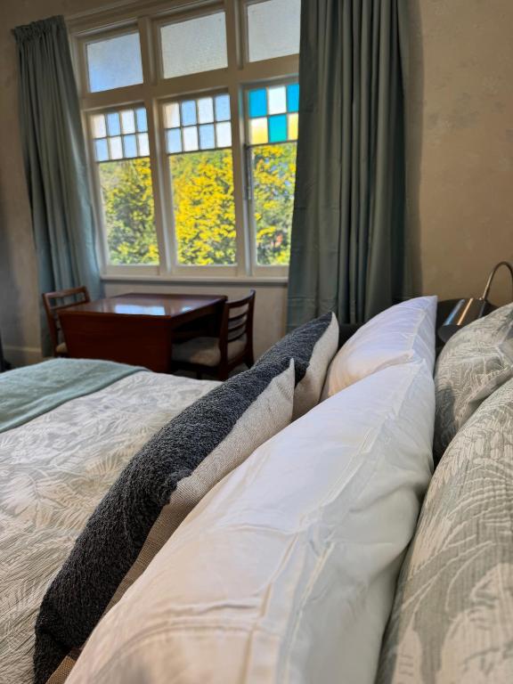 The Old Villa on Liardet - Resim 6