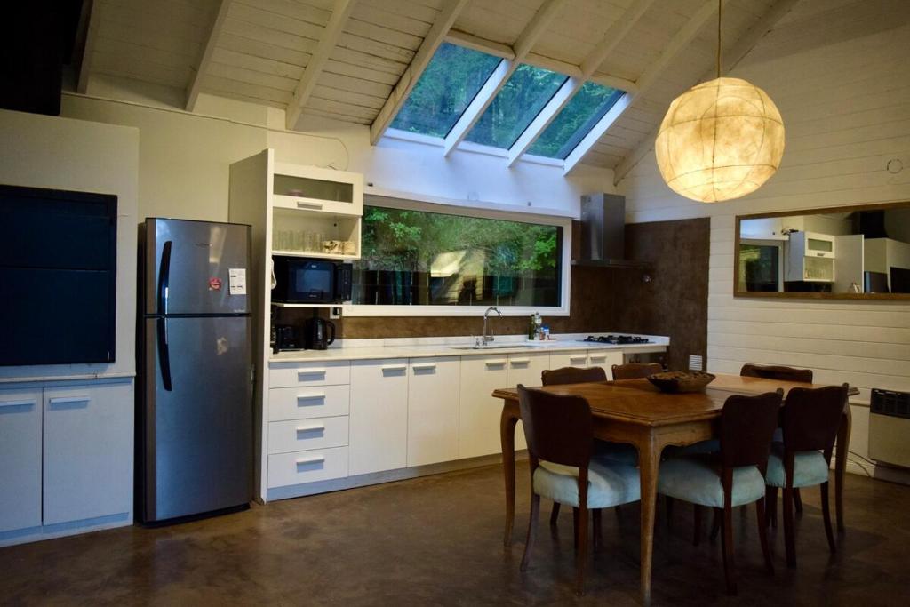 Küche/Küchenzeile in der Unterkunft Casa Paraiso 1 - San Martin de los Andes