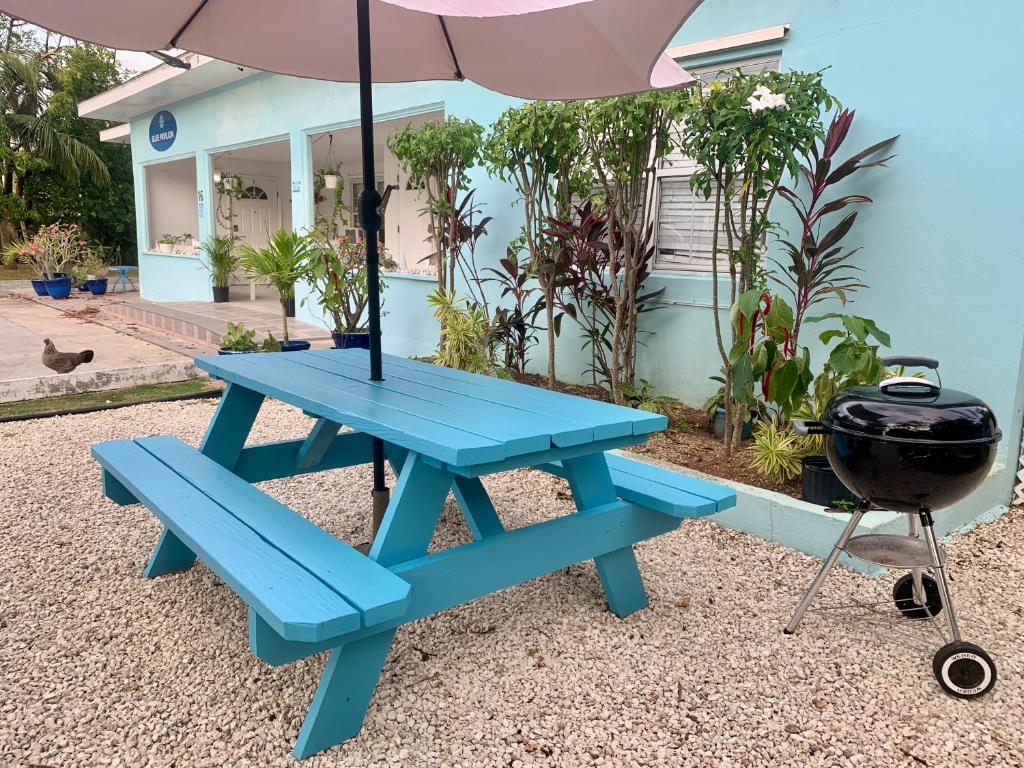 SUITE 1, BLUE PAVILION - Steps to BEACH