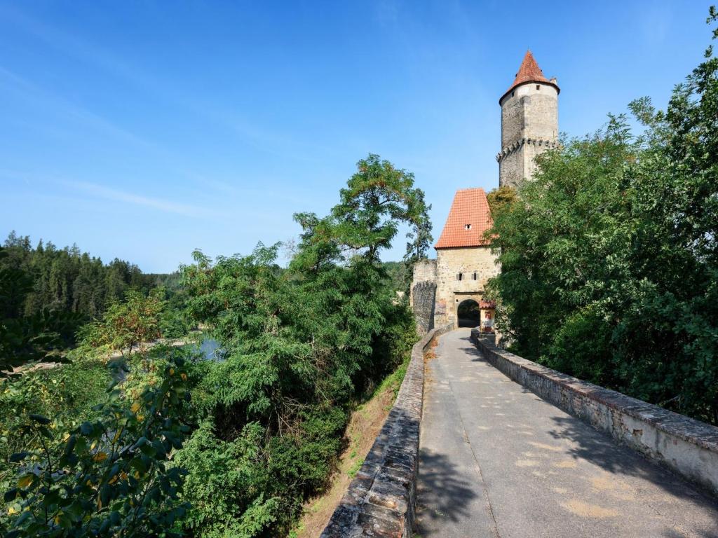 Fotografie z fotogalerie ubytování Villa in Bohemia with garden v destinaci Varvažov