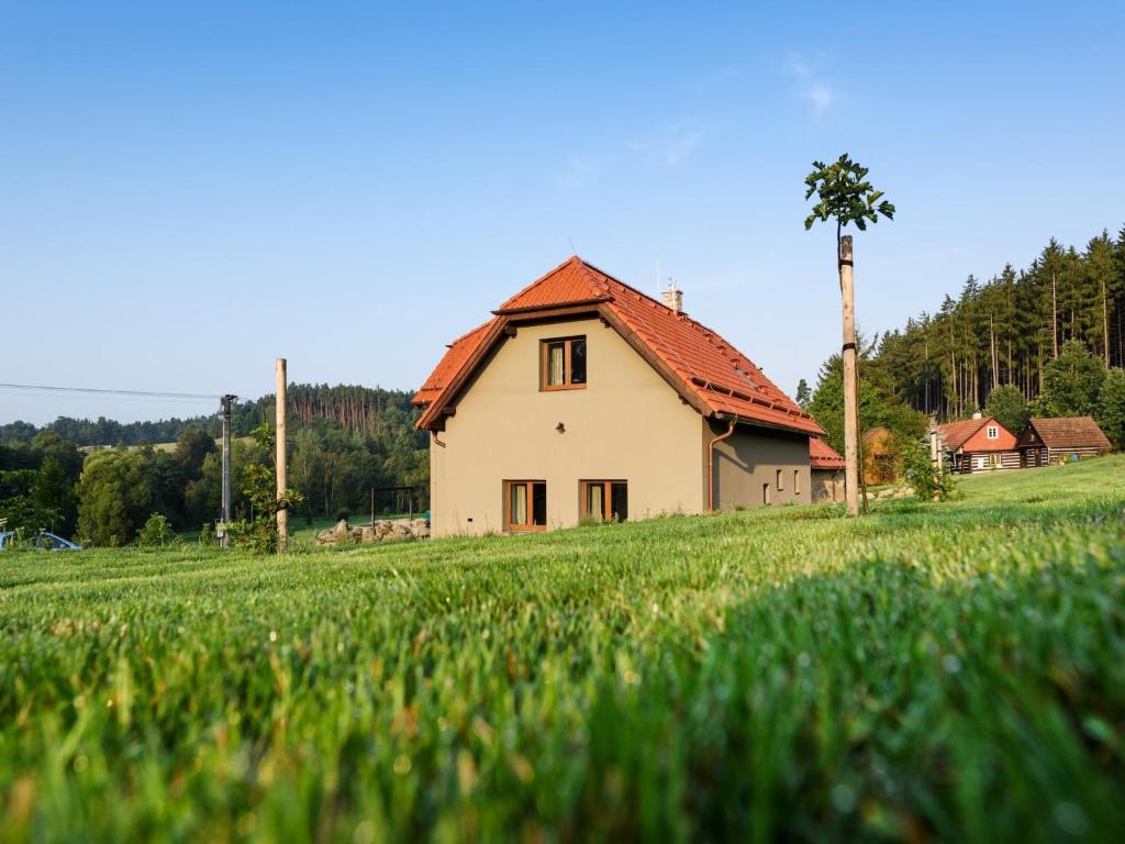 Budova, kde se vila nachází