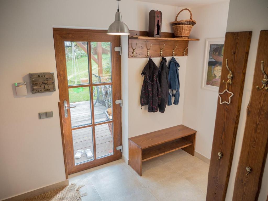 Fotografie z fotogalerie ubytování Villa in Bohemia with barbecue v destinaci Klíny