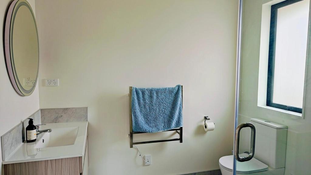 Stylish Home Away from Home - Resim 6