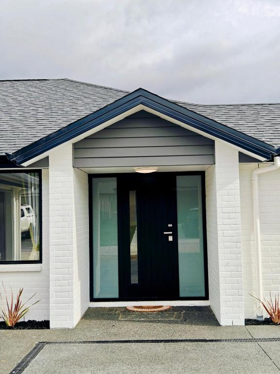 Stylish Home Away from Home - Resim 31