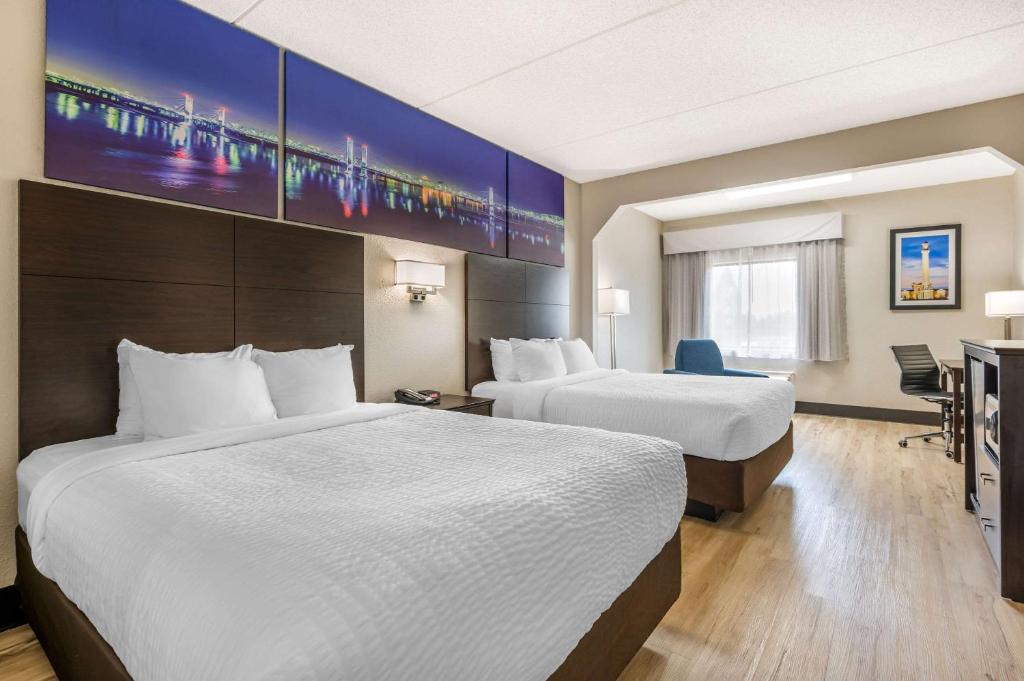 Clarion Pointe Louisville East - Queen Room Met Twee Queensize Bedden - Niet -roken