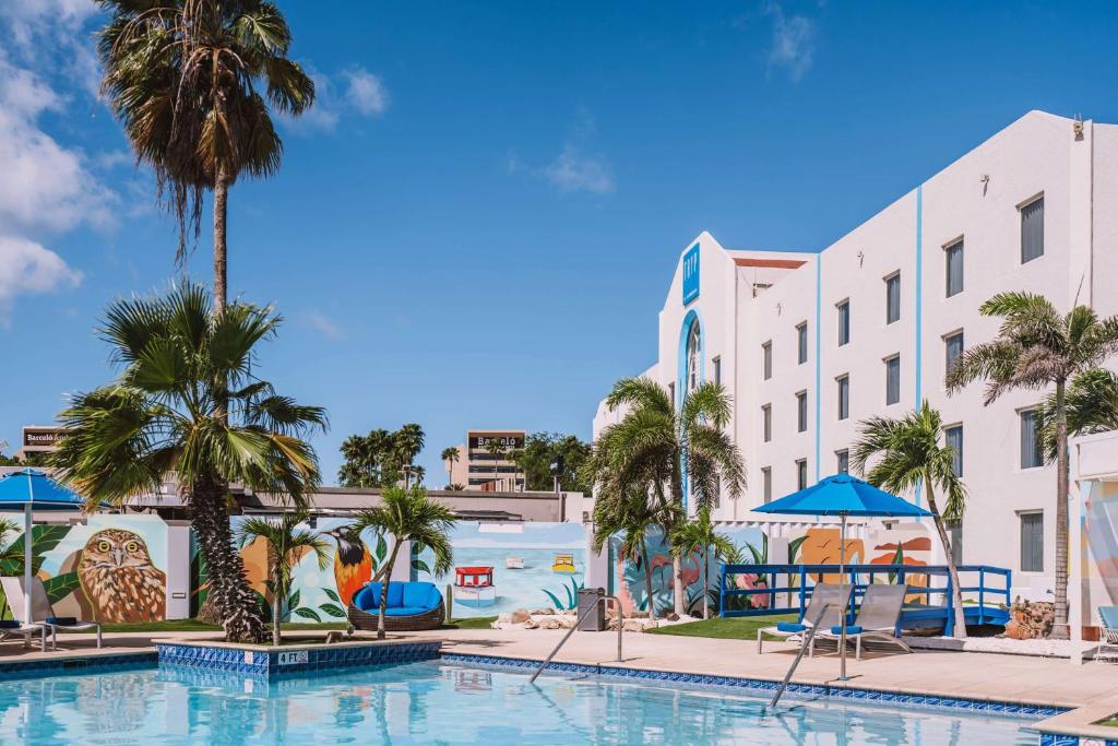 Bazén v ubytování TRYP by Wyndham Aruba nebo v jeho okolí