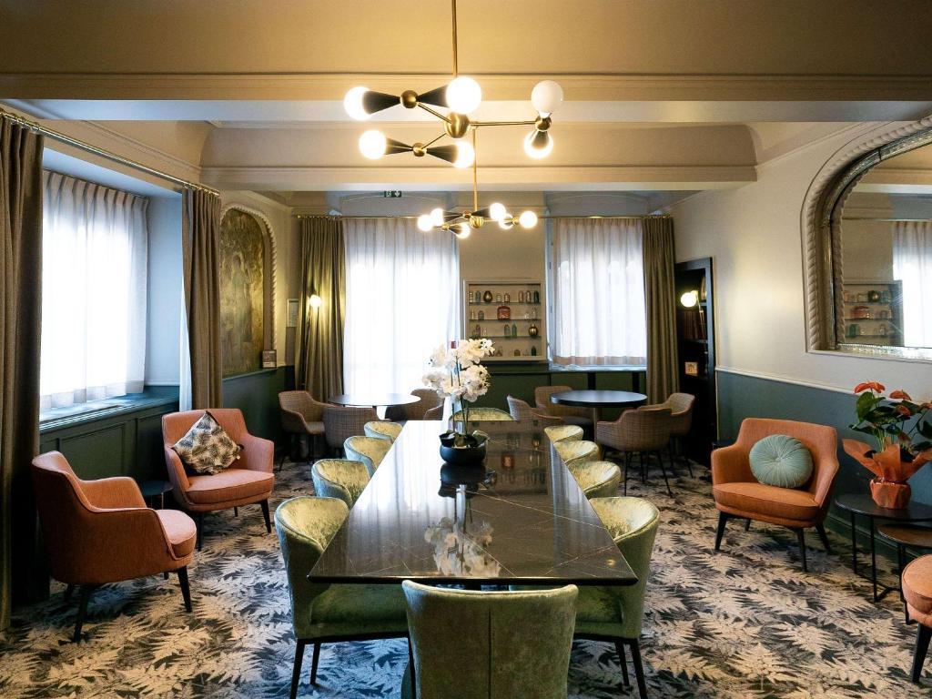 Posezení v ubytování Hôtel Mercure Montauban