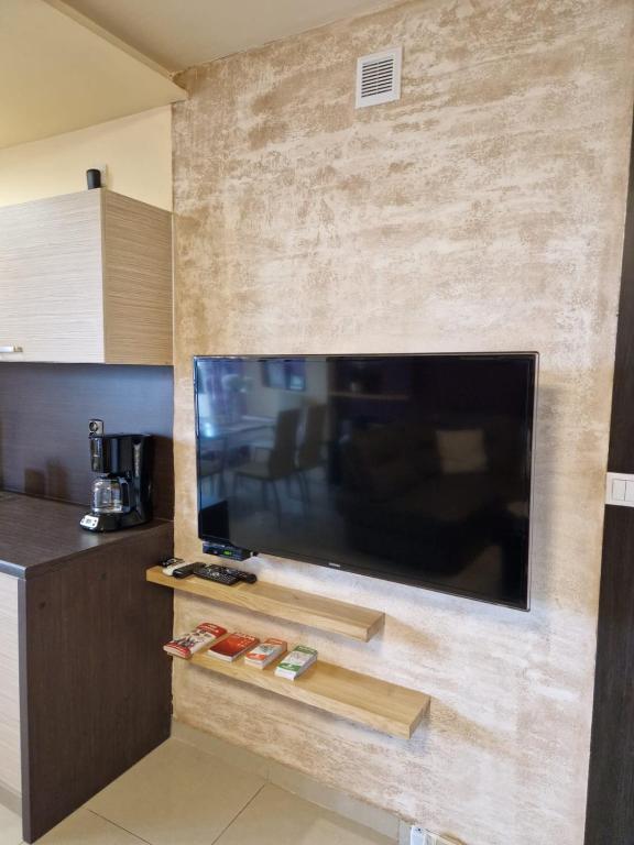 Kuchyňa alebo kuchynka v ubytovaní BUTOROWY RESIDENCE Apartament "GÓRSKA ORCHIDEA"
