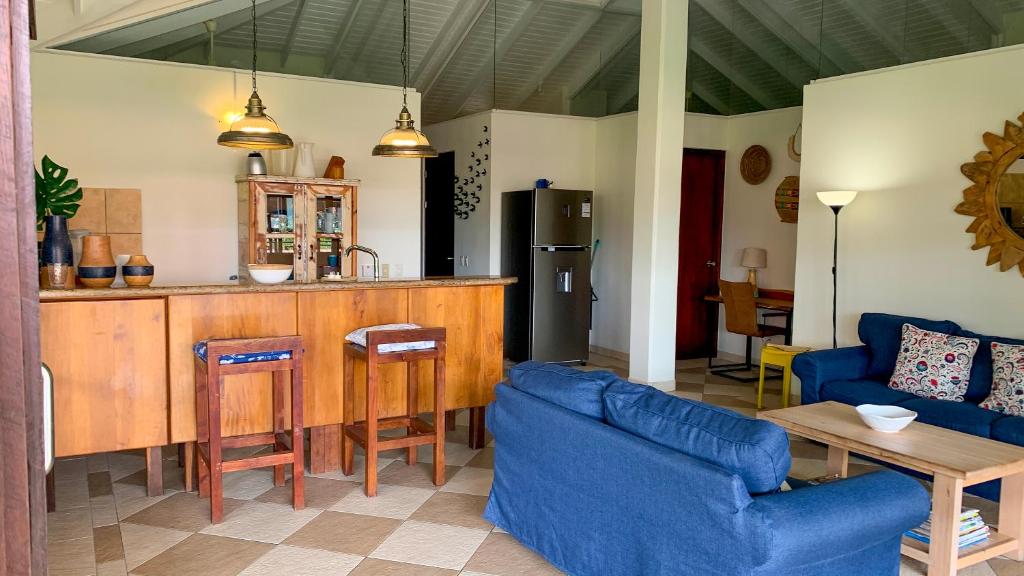 Posezení v ubytování Vrijstaande BB BEACH Villa Azure