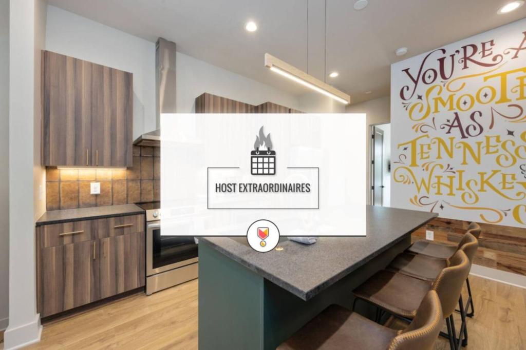Η κουζίνα ή μικρή κουζίνα στο Tennessee Whiskey Townhome 4BD 4.5BTH