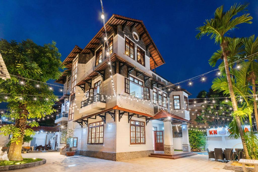 Το κτήριο όπου στεγάζεται  η βίλα