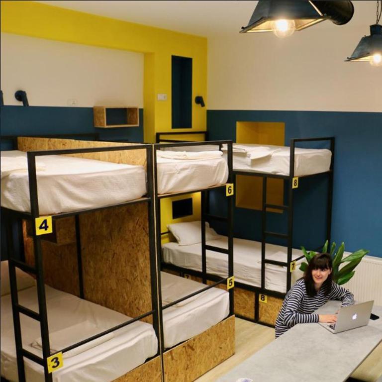 Postel nebo postele na pokoji v ubytování Scary Hostel