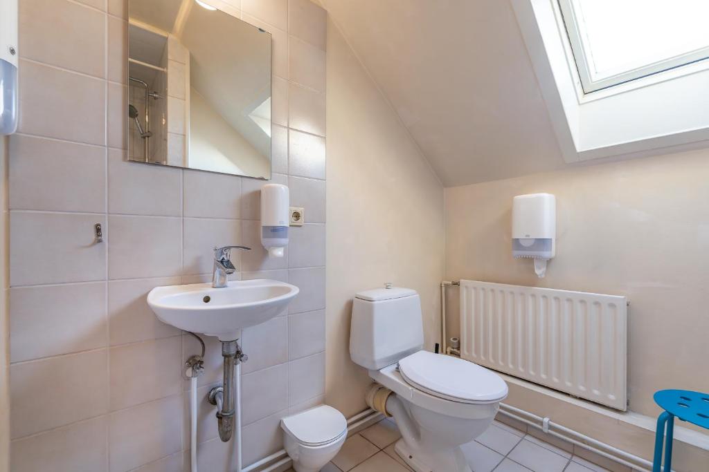 Koupelna v ubytování Downtown Reykjavík Baldursbrá Guesthouse