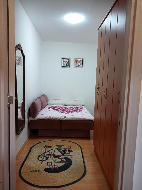 Vuode tai vuoteita majoituspaikassa Apartman Nikčević