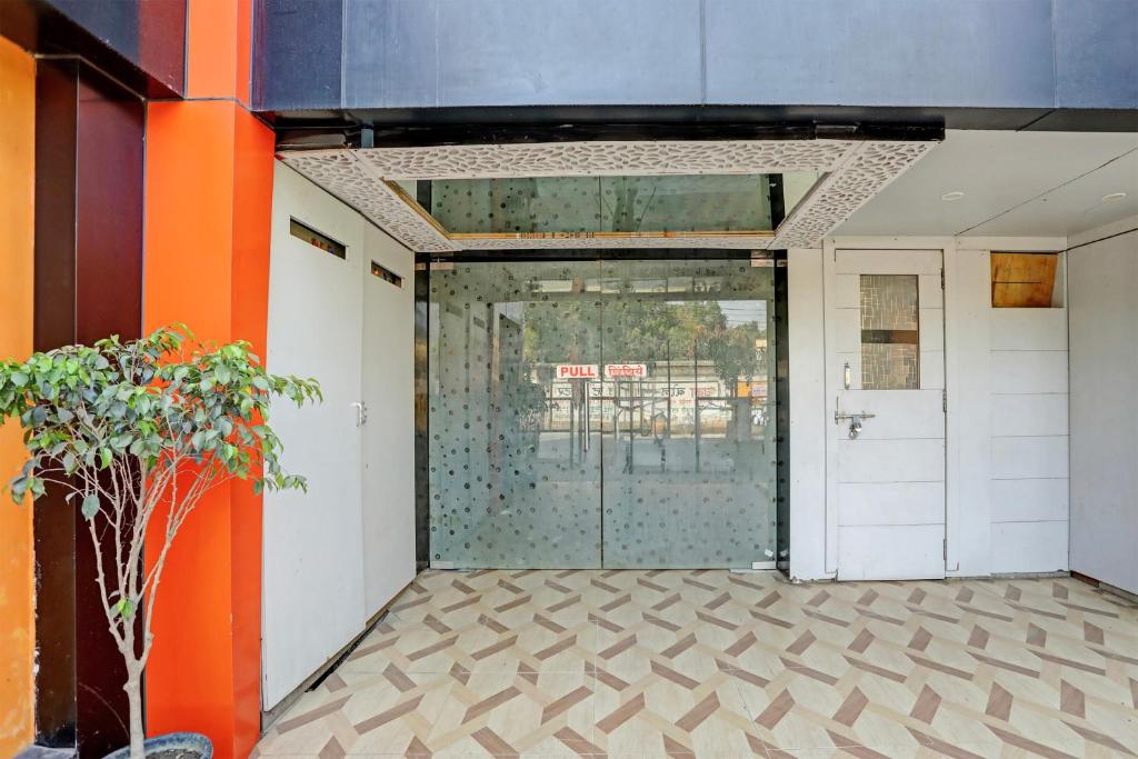 Exteriér nebo vchod ubytování Super Hotel O Hyderabad Gate IIT BHU