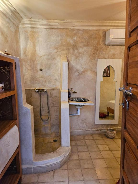 Koupelna v ubytování Riad Córdoba