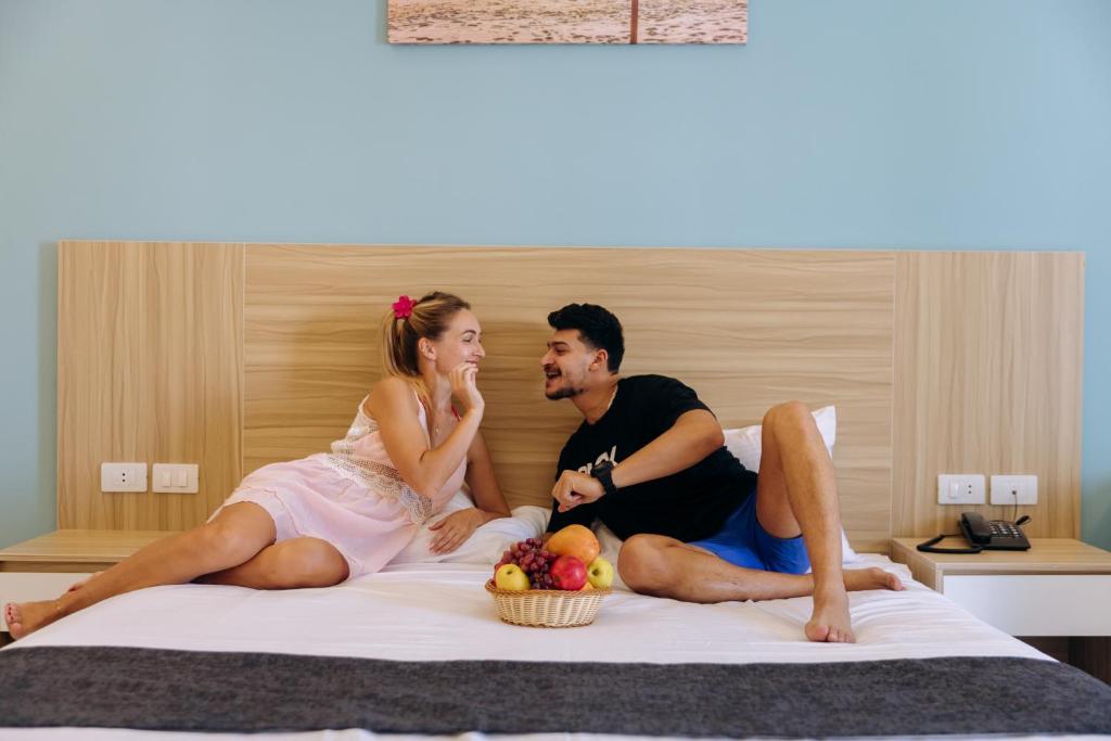 Sky Star Hotel free shuttle to Hurghada City Center - 15