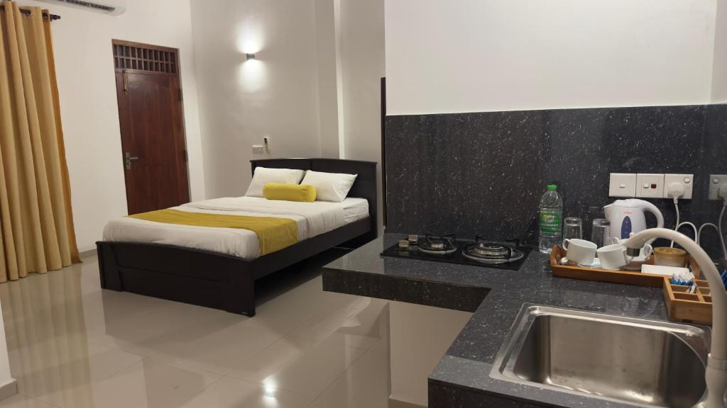 Clement's Homestay - Double Room With Balcony