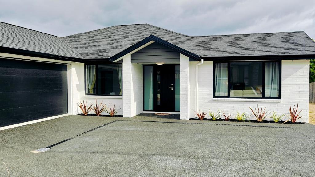 Stylish Home Away from Home - Resim 15