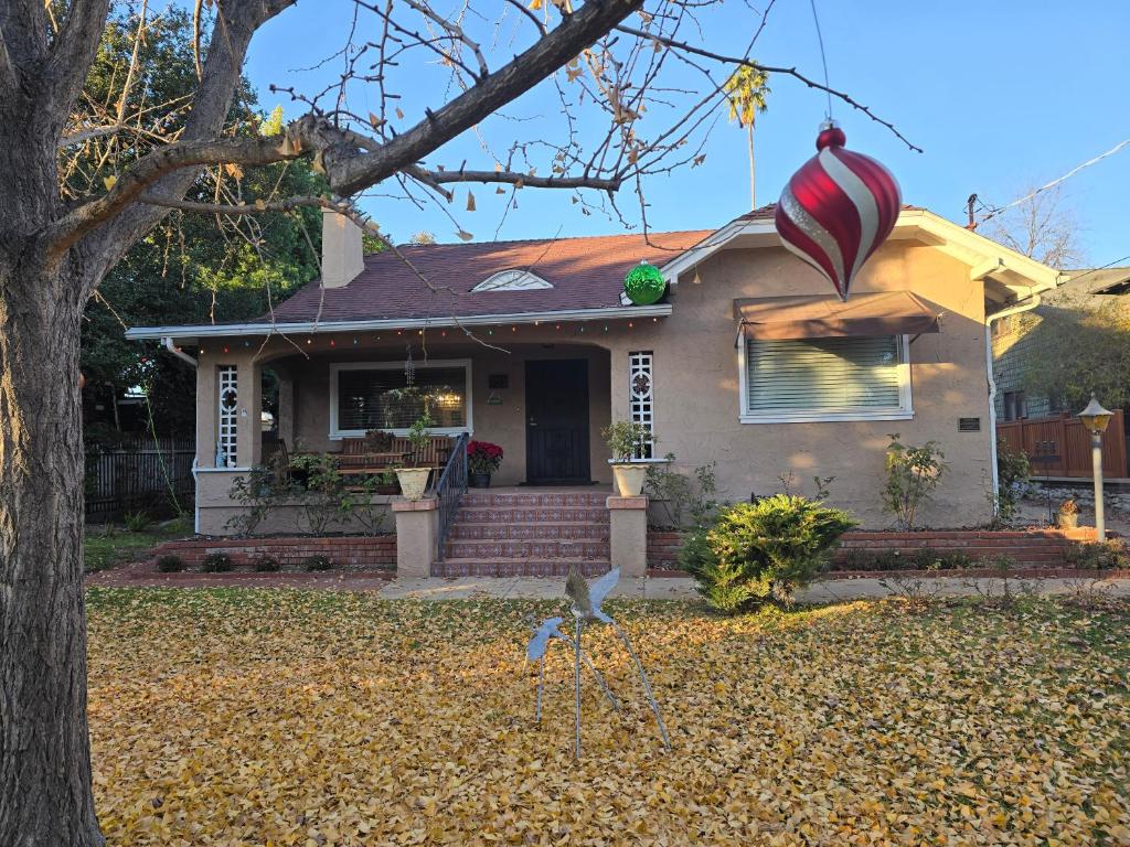 a house with an ice cream cone on the front of it at The Gingko House in Pasadena