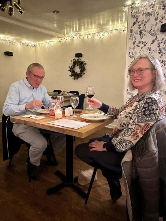 The Fox Inn, Wilbarston - Family Room