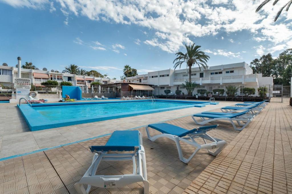 Πισίνα στο ή κοντά στο BIg property by the beach and natural pool