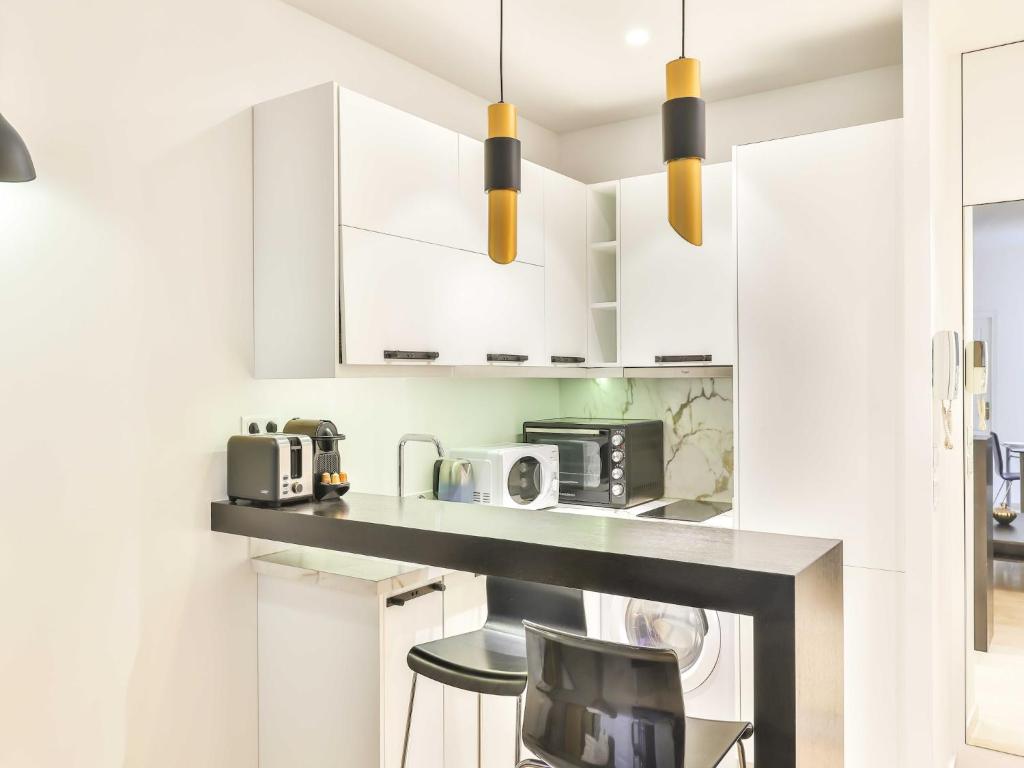 Magnificent studio - 2P - Place Victor Hugo