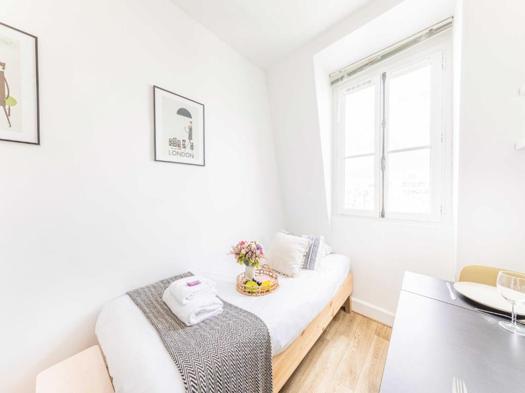 Charming studio 1P near Av Montaigne