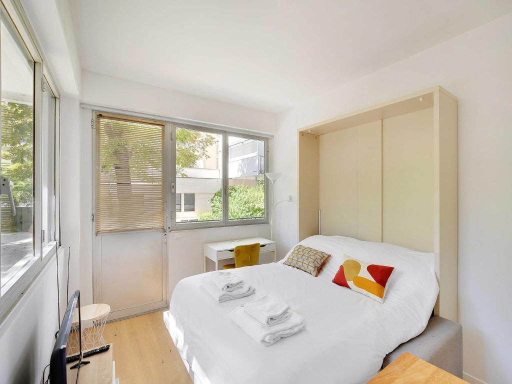 Quiet studio - VICTOR HUGO DAUPHINE - MOBILITY LEASE