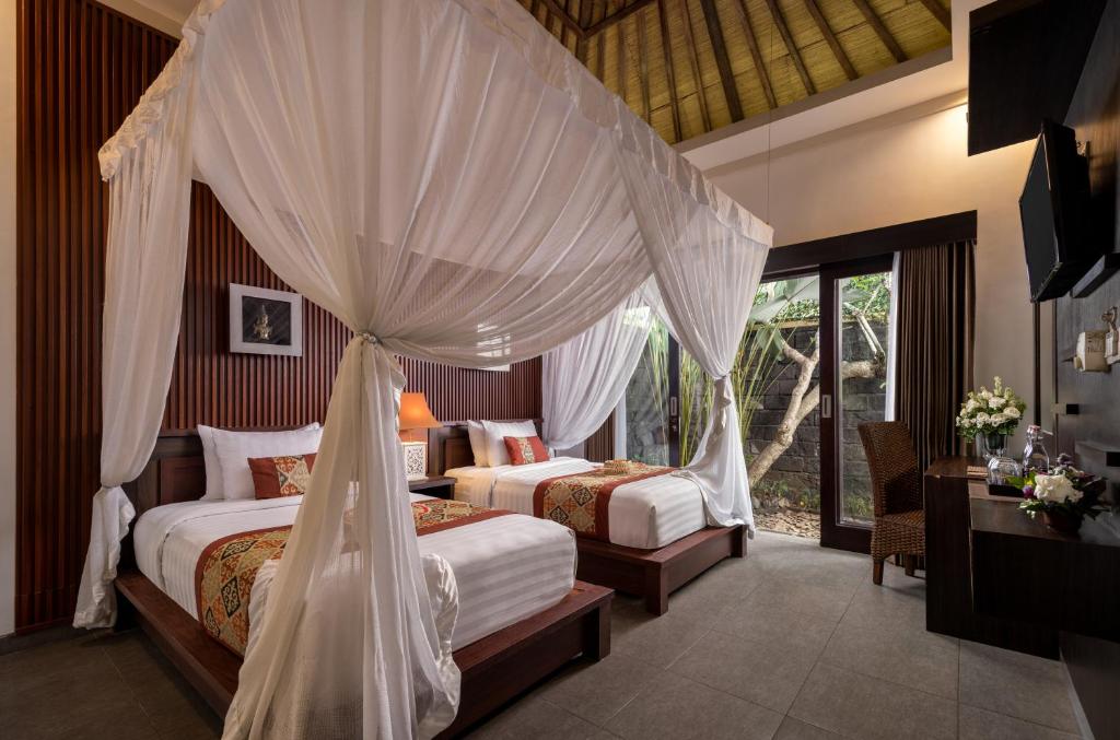 Griya Shanti Villas & Spa - Photo 2