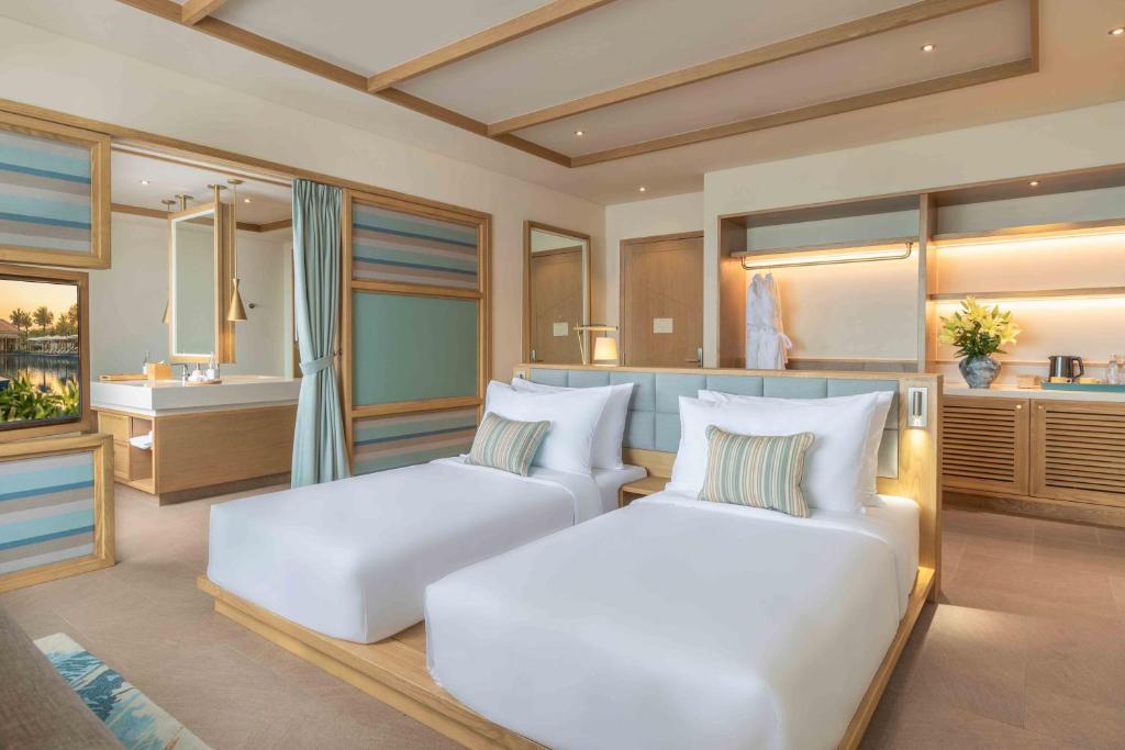 Ocean View Twin Suite with Balcony – Spa Inclusive