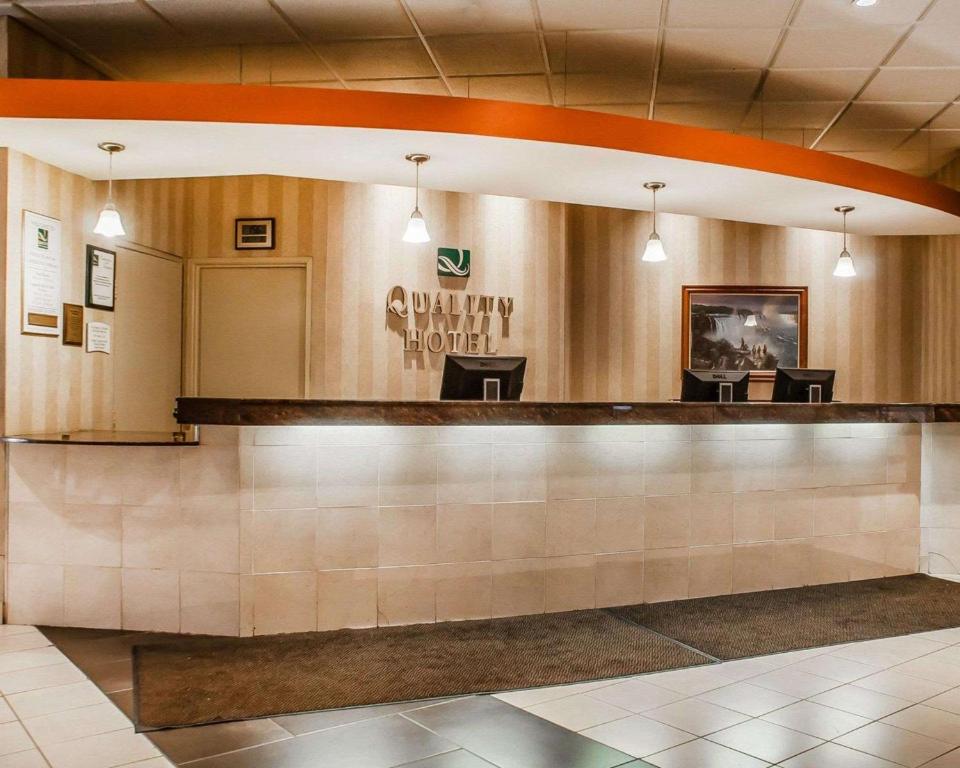 Vstupní hala nebo recepce v ubytování Quality Hotel & Suites At The Falls