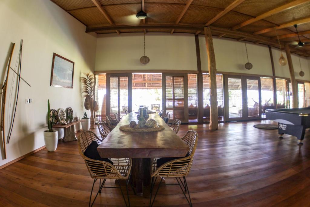 Posezení v ubytování Baha Baha Villa Sailo Mentawai