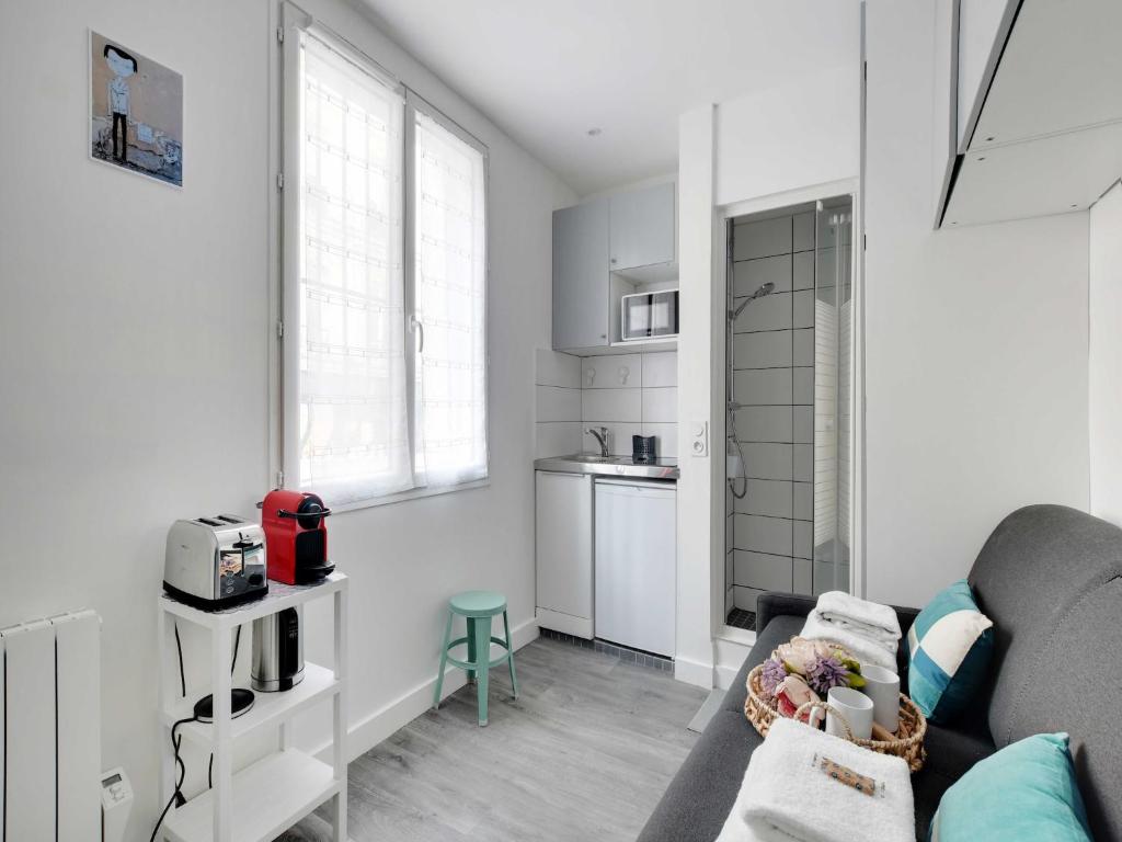 Intimate Studio-2P- Sacre Coeur Abesse