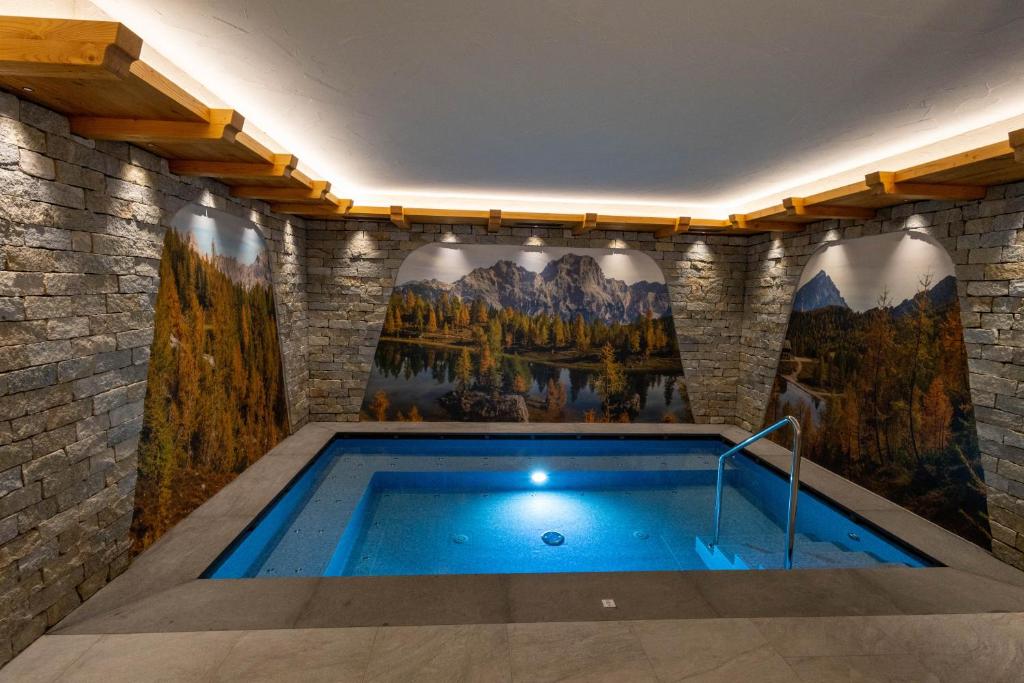 Bazén v ubytování Hotel Hubertushof nebo v jeho okolí