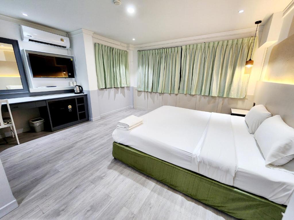 SEATEL Phuket, Patong Beach - Resim 28