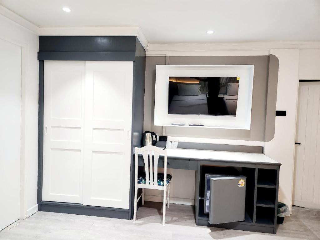 SEATEL Phuket, Patong Beach - Resim 36