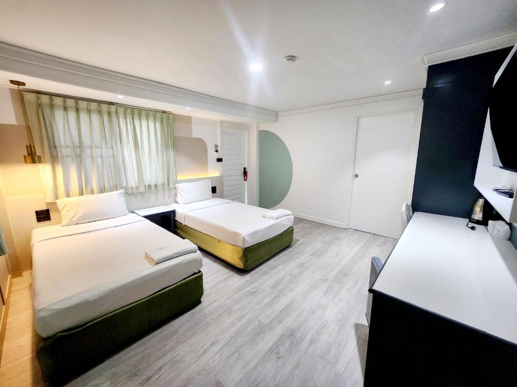SEATEL Phuket, Patong Beach - Resim 42